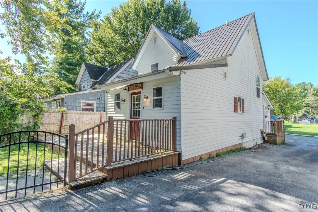 113 Meadow Avenue, Watertown City, New York 13601, Watertown City, New York 13601, 3 Bedrooms Bedrooms, 7 Rooms Rooms,1 BathroomBathrooms,Residential,For Sale,113 Meadow Avenue, Watertown City, New York 13601,0,S1638331