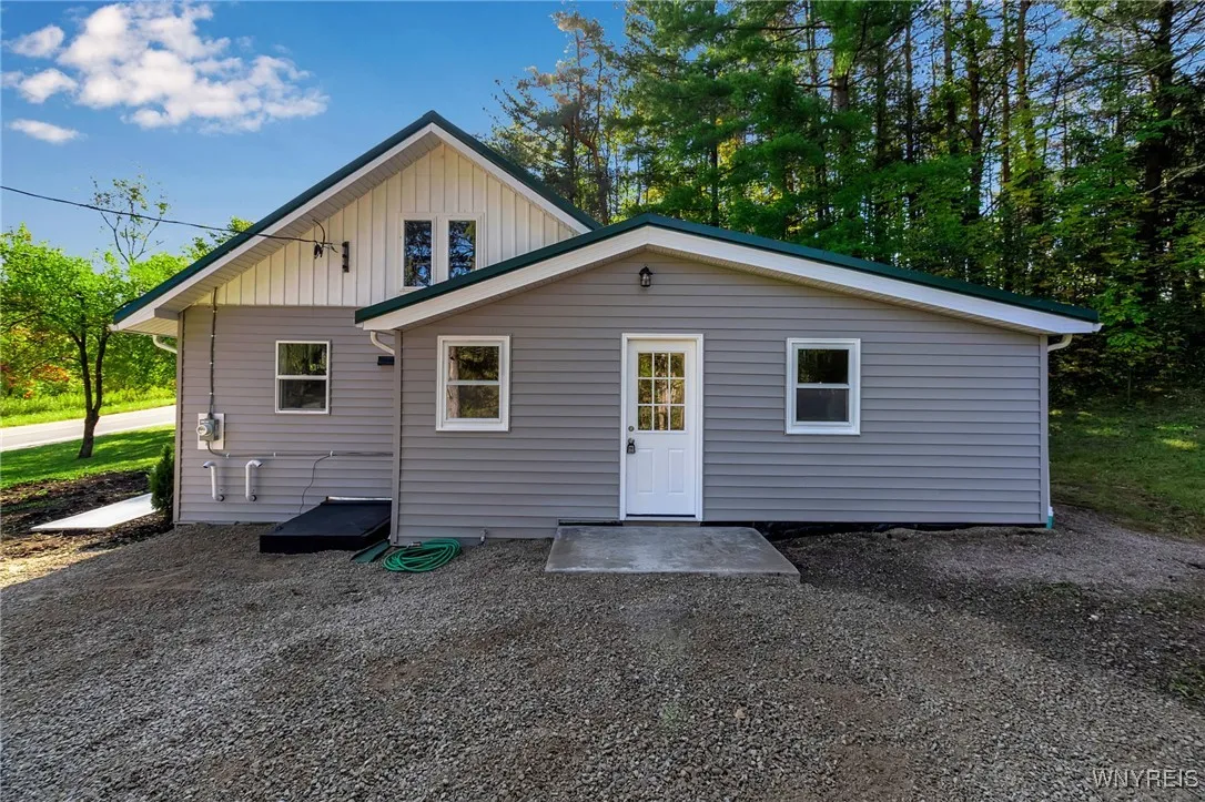 10440 Springville Boston Road, Concord, New York 1, Concord, New York 14141, 3 Bedrooms Bedrooms, 6 Rooms Rooms,2 BathroomsBathrooms,Residential,For Sale,10440 Springville Boston Road, Concord, New York 1,0,B1638131