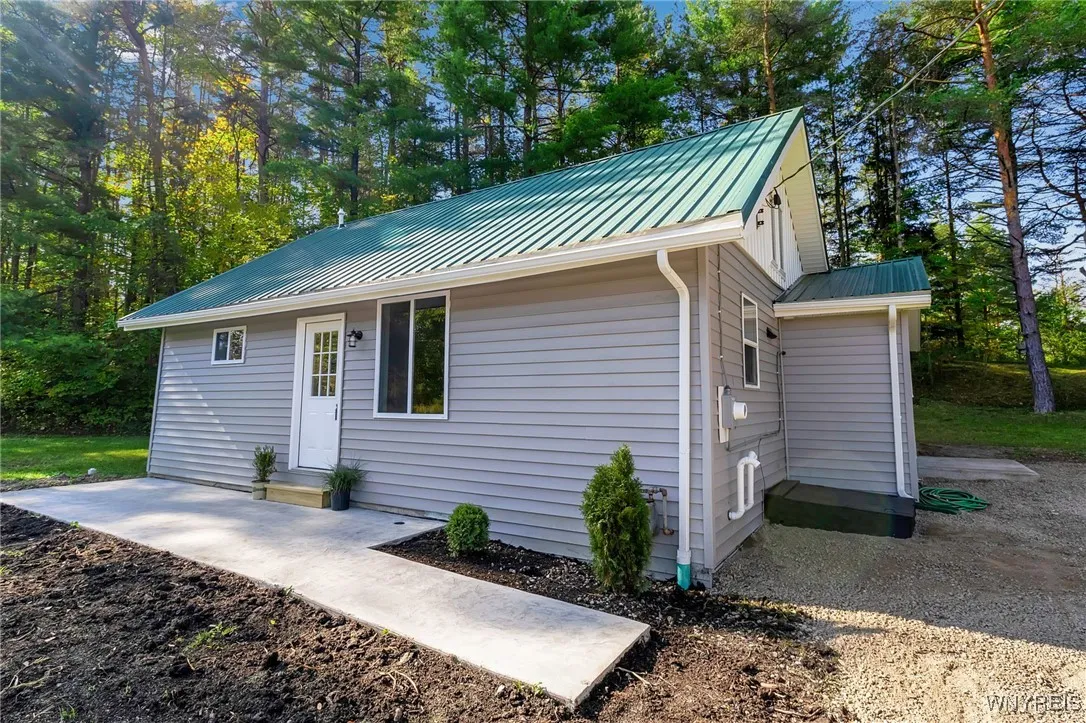 10440 Springville Boston Road, Concord, New York 1, Concord, New York 14141, 3 Bedrooms Bedrooms, 6 Rooms Rooms,2 BathroomsBathrooms,Residential,For Sale,10440 Springville Boston Road, Concord, New York 1,0,B1638131