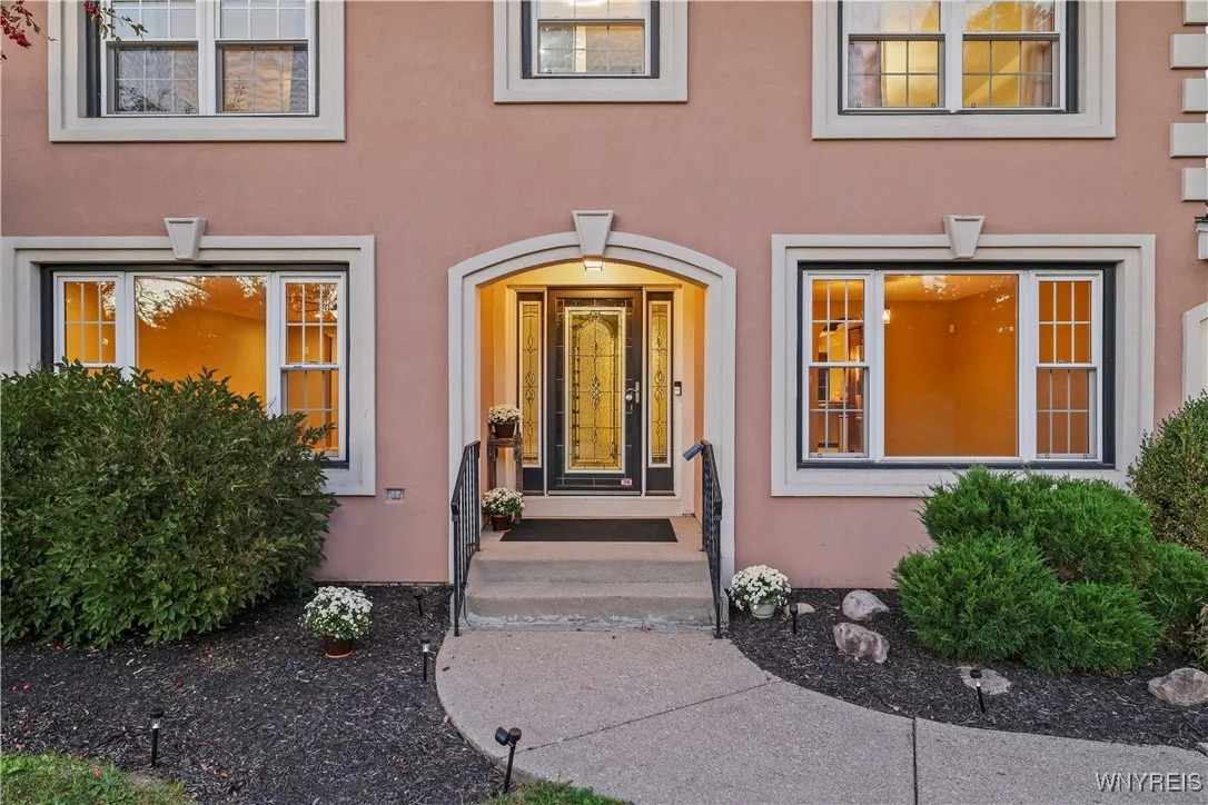 235 Old Lyme Drive, Amherst, New York 14221, Amherst, New York 14221, 5 Bedrooms Bedrooms, 12 Rooms Rooms,2 BathroomsBathrooms,Residential,For Sale,235 Old Lyme Drive, Amherst, New York 14221,0,B1638036