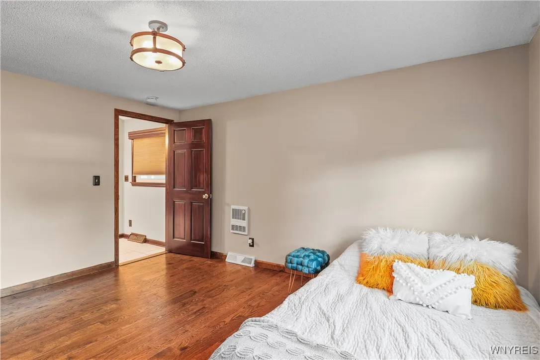 235 Old Lyme Drive, Amherst, New York 14221, Amherst, New York 14221, 5 Bedrooms Bedrooms, 12 Rooms Rooms,2 BathroomsBathrooms,Residential,For Sale,235 Old Lyme Drive, Amherst, New York 14221,0,B1638036