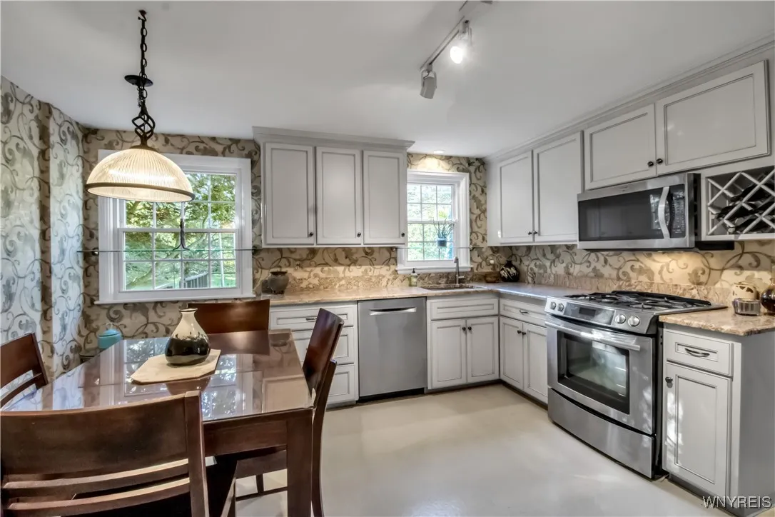 289 Lehn Springs Drive, Amherst, New York 14221, Amherst, New York 14221, 3 Bedrooms Bedrooms, 9 Rooms Rooms,2 BathroomsBathrooms,Residential,For Sale,289 Lehn Springs Drive, Amherst, New York 14221,0,B1638583