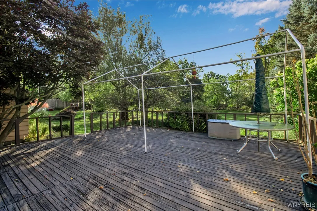 289 Lehn Springs Drive, Amherst, New York 14221, Amherst, New York 14221, 3 Bedrooms Bedrooms, 9 Rooms Rooms,2 BathroomsBathrooms,Residential,For Sale,289 Lehn Springs Drive, Amherst, New York 14221,0,B1638583