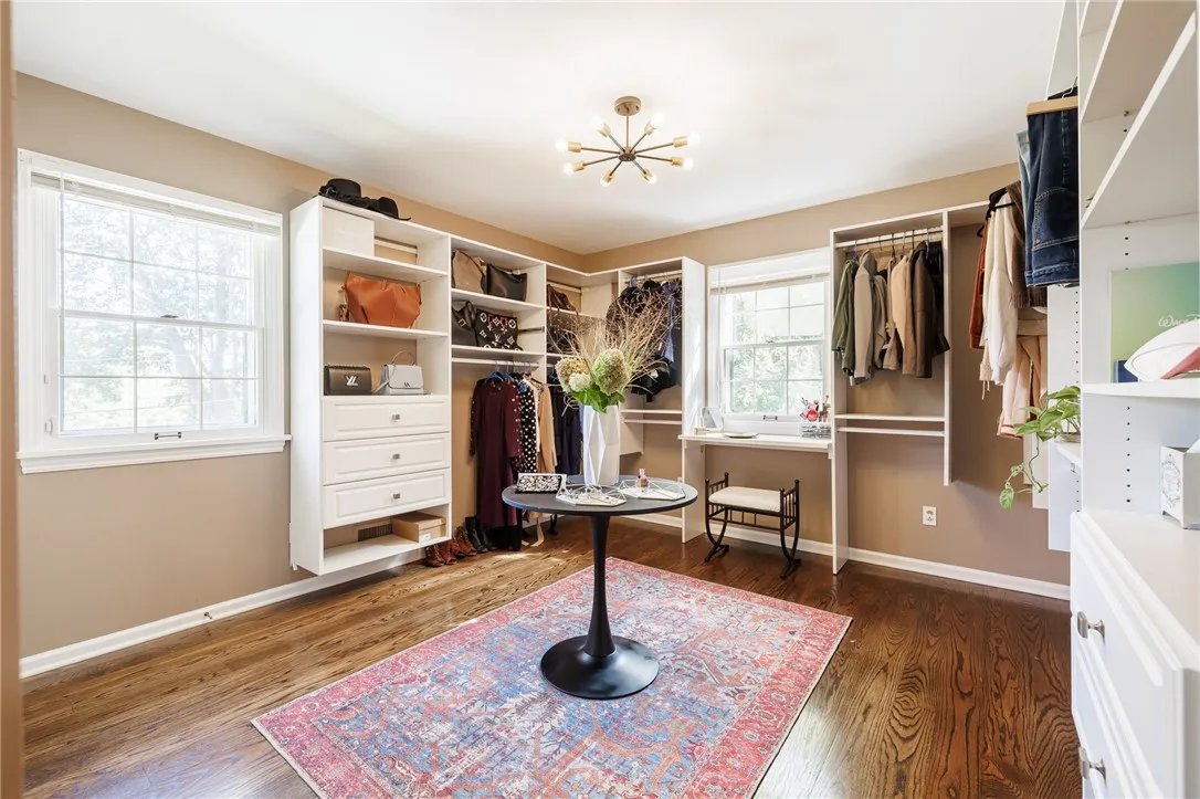 24 Eastview Terrace, Pittsford, New York 14534, Pittsford, New York 14534, 4 Bedrooms Bedrooms, 8 Rooms Rooms,2 BathroomsBathrooms,Residential,For Sale,24 Eastview Terrace, Pittsford, New York 14534,0,R1637886