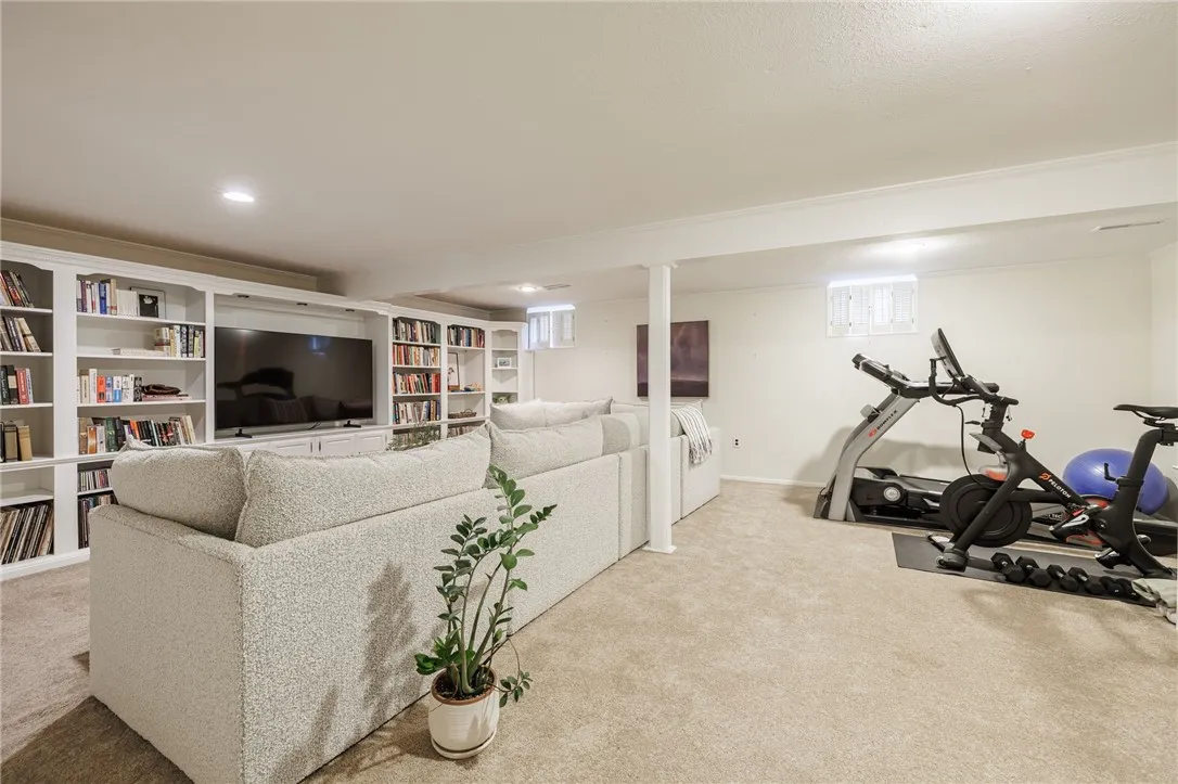 24 Eastview Terrace, Pittsford, New York 14534, Pittsford, New York 14534, 4 Bedrooms Bedrooms, 8 Rooms Rooms,2 BathroomsBathrooms,Residential,For Sale,24 Eastview Terrace, Pittsford, New York 14534,0,R1637886