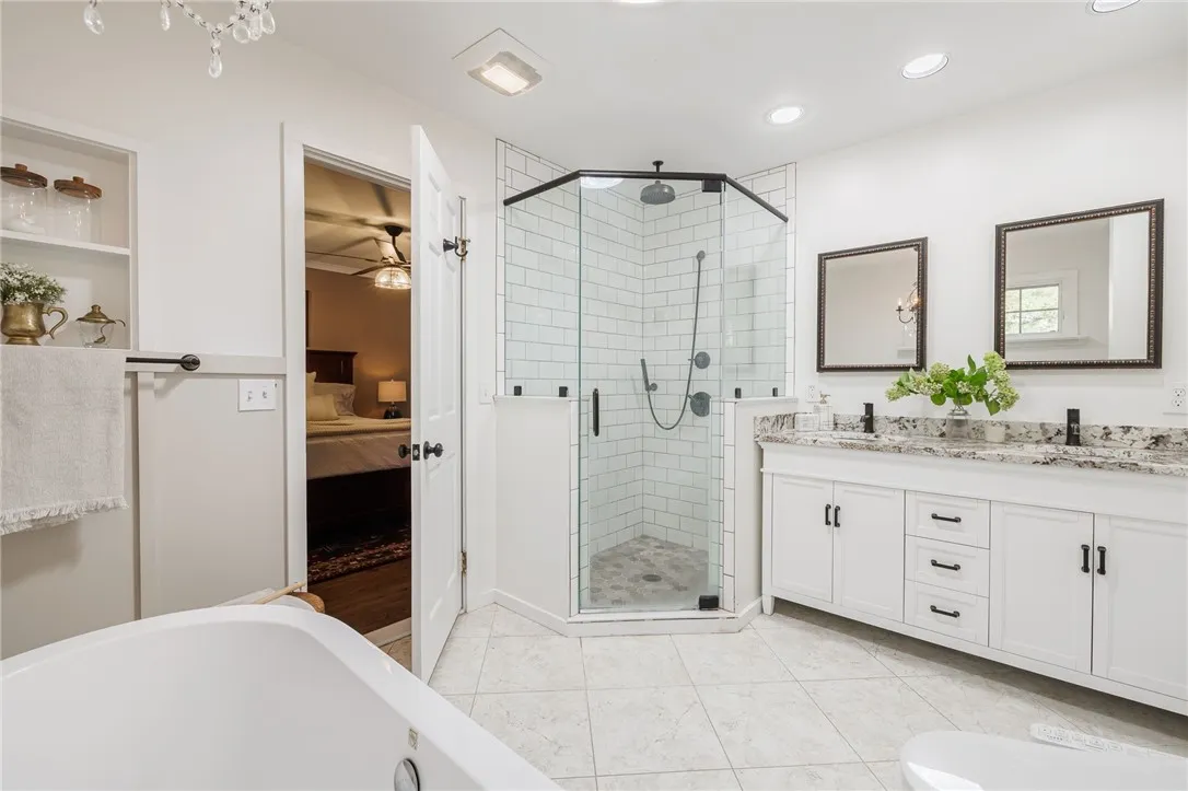 24 Eastview Terrace, Pittsford, New York 14534, Pittsford, New York 14534, 4 Bedrooms Bedrooms, 8 Rooms Rooms,2 BathroomsBathrooms,Residential,For Sale,24 Eastview Terrace, Pittsford, New York 14534,0,R1637886