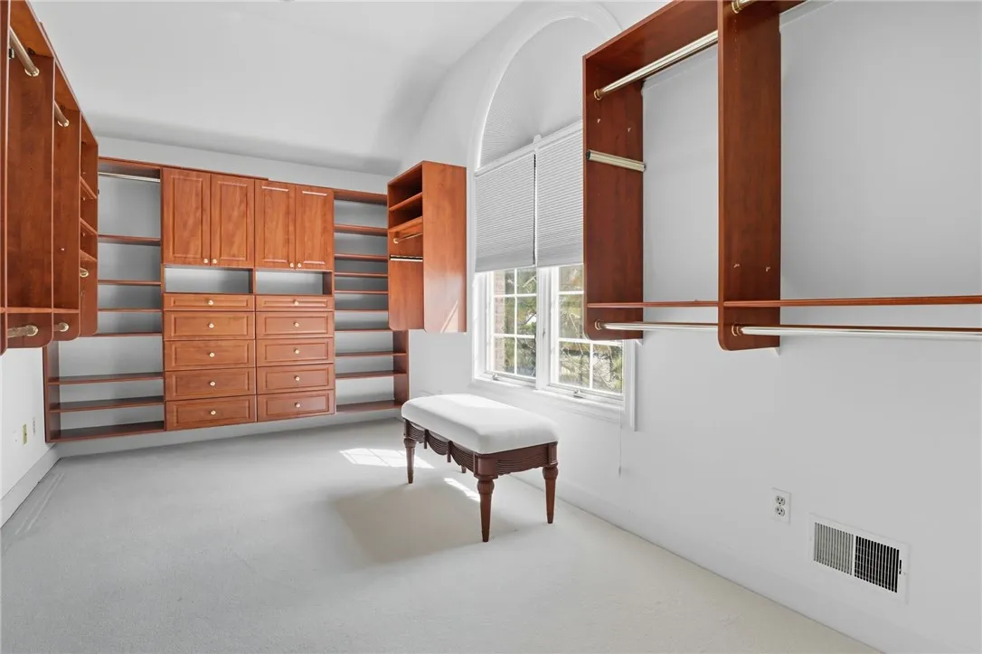 8054 Barony Woods, Victor, New York 14534, Victor, New York 14534, 5 Bedrooms Bedrooms, 12 Rooms Rooms,4 BathroomsBathrooms,Residential,For Sale,8054 Barony Woods, Victor, New York 14534,0,R1636696