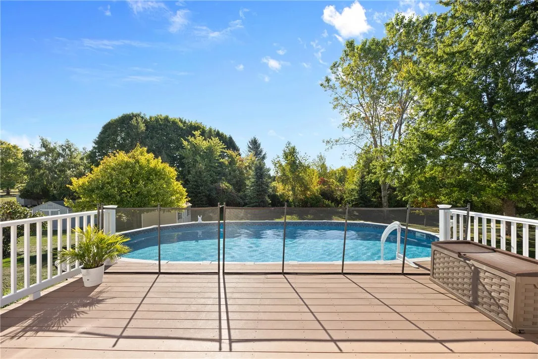 10 James Hollow Drive, Chili, New York 14428, Chili, New York 14428, 4 Bedrooms Bedrooms, 9 Rooms Rooms,2 BathroomsBathrooms,Residential,For Sale,10 James Hollow Drive, Chili, New York 14428,0,R1638376