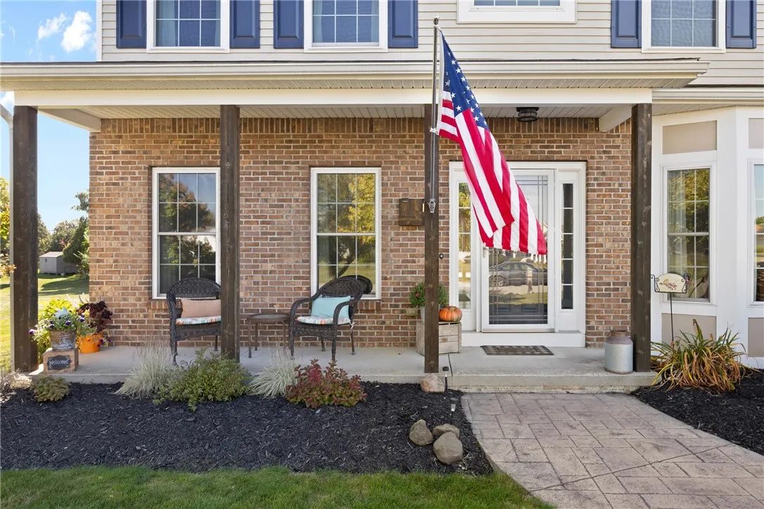 10 James Hollow Drive, Chili, New York 14428, Chili, New York 14428, 4 Bedrooms Bedrooms, 9 Rooms Rooms,2 BathroomsBathrooms,Residential,For Sale,10 James Hollow Drive, Chili, New York 14428,0,R1638376