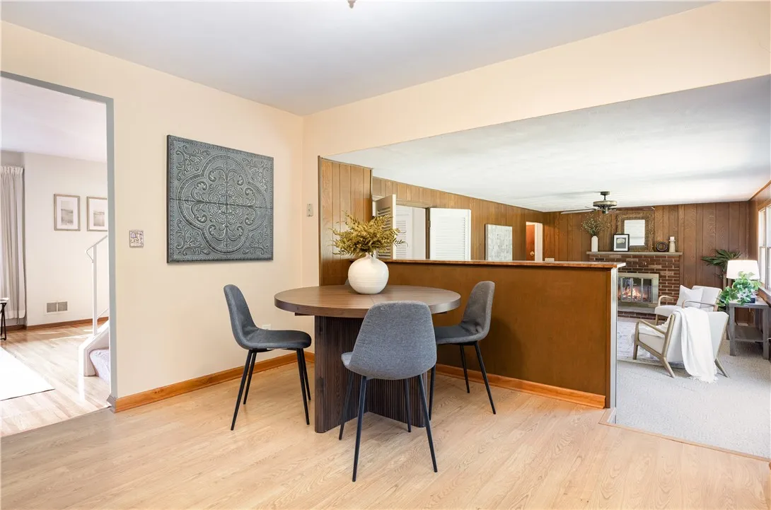 20 Kitty Hawk Dr Drive, Perinton, New York 14534, Perinton, New York 14534, 4 Bedrooms Bedrooms, 7 Rooms Rooms,2 BathroomsBathrooms,Residential,Closed,20 Kitty Hawk Dr Drive, Perinton, New York 14534,0,R1638544