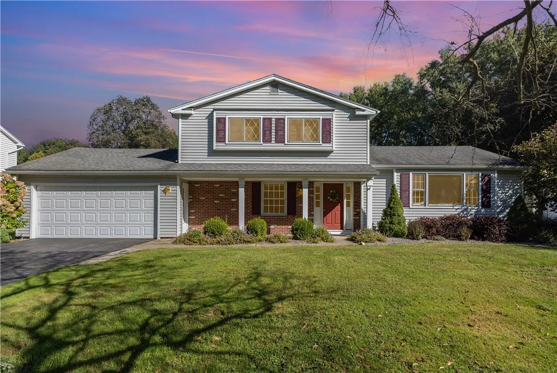 20 Kitty Hawk Dr Drive, Perinton, New York 14534, Perinton, New York 14534, 4 Bedrooms Bedrooms, 7 Rooms Rooms,2 BathroomsBathrooms,Residential,Closed,20 Kitty Hawk Dr Drive, Perinton, New York 14534,0,R1638544