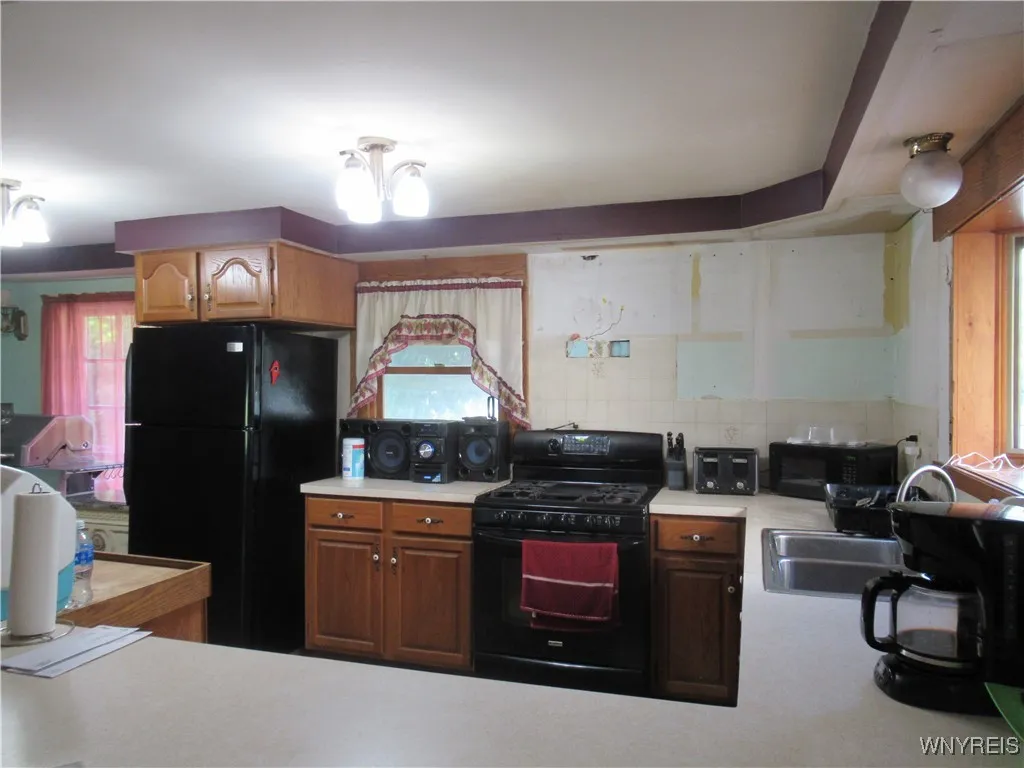 7301 Cole Road, Boston, New York 14033, Boston, New York 14033, 3 Bedrooms Bedrooms, 6 Rooms Rooms,2 BathroomsBathrooms,Residential,For Sale,7301 Cole Road, Boston, New York 14033,0,B1638016