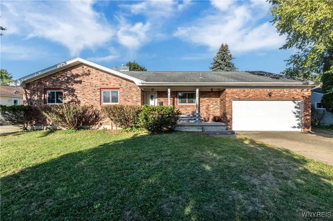 174 Heritage Road, Tonawanda, New York 14150, Tonawanda, New York 14150, 3 Bedrooms Bedrooms, 7 Rooms Rooms,1 BathroomBathrooms,Residential,For Sale,174 Heritage Road, Tonawanda, New York 14150,0,B1638578