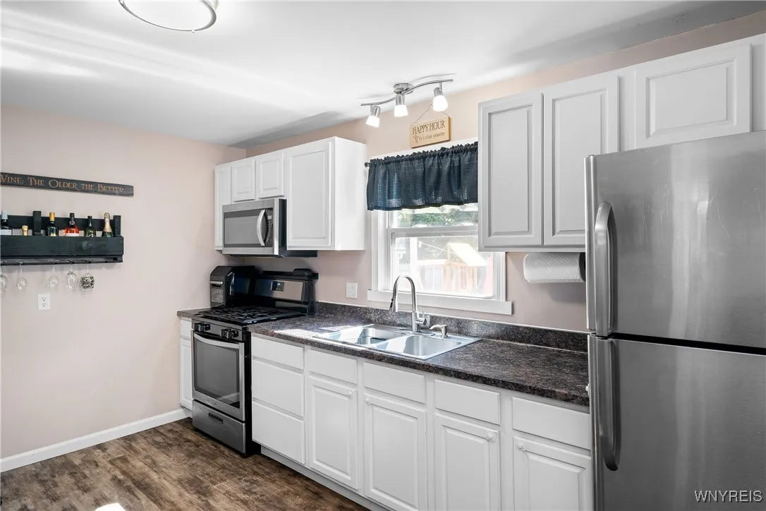 303 Casimer Street, West Seneca, New York 14206, West Seneca, New York 14206, 3 Bedrooms Bedrooms, 6 Rooms Rooms,1 BathroomBathrooms,Residential,For Sale,303 Casimer Street, West Seneca, New York 14206,0,B1638620