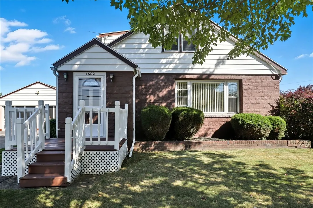1802 Buffalo Road, Gates, New York 14624, Gates, New York 14624, 4 Bedrooms Bedrooms, 8 Rooms Rooms,2 BathroomsBathrooms,Residential,For Sale,1802 Buffalo Road, Gates, New York 14624,0,R1638480