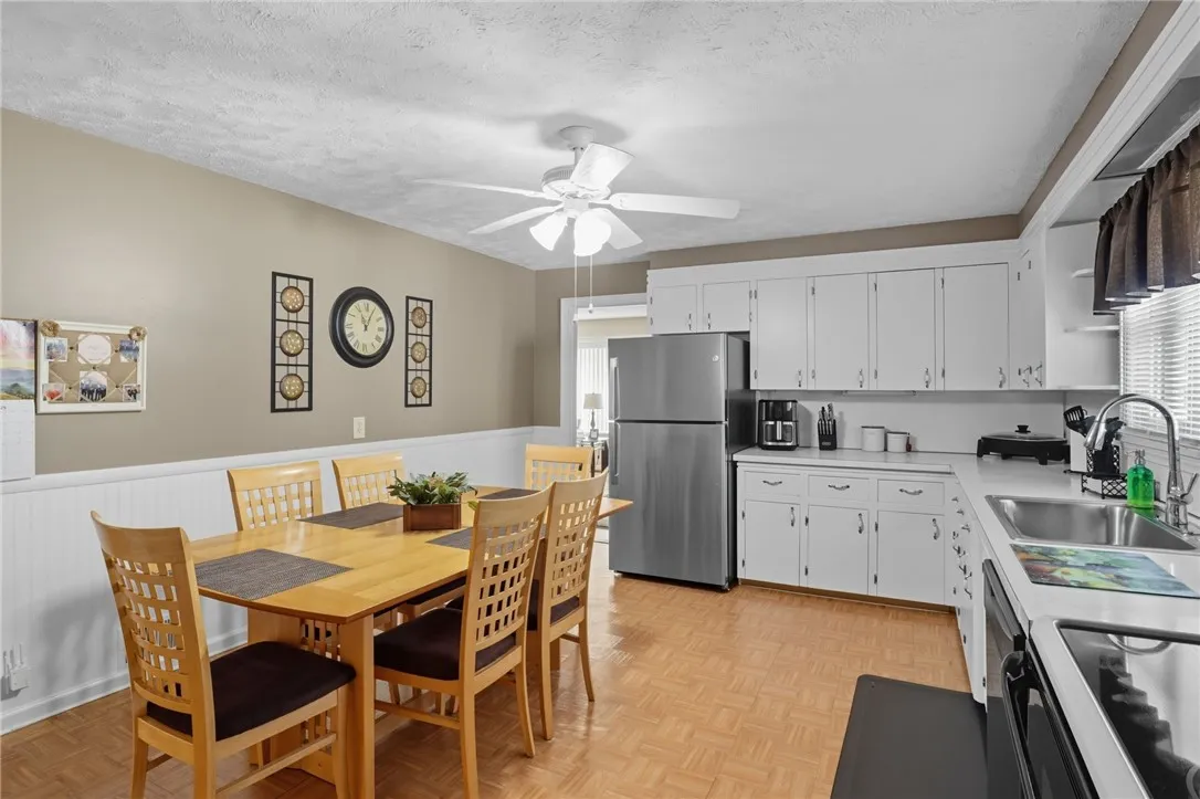 1802 Buffalo Road, Gates, New York 14624, Gates, New York 14624, 4 Bedrooms Bedrooms, 8 Rooms Rooms,2 BathroomsBathrooms,Residential,For Sale,1802 Buffalo Road, Gates, New York 14624,0,R1638480