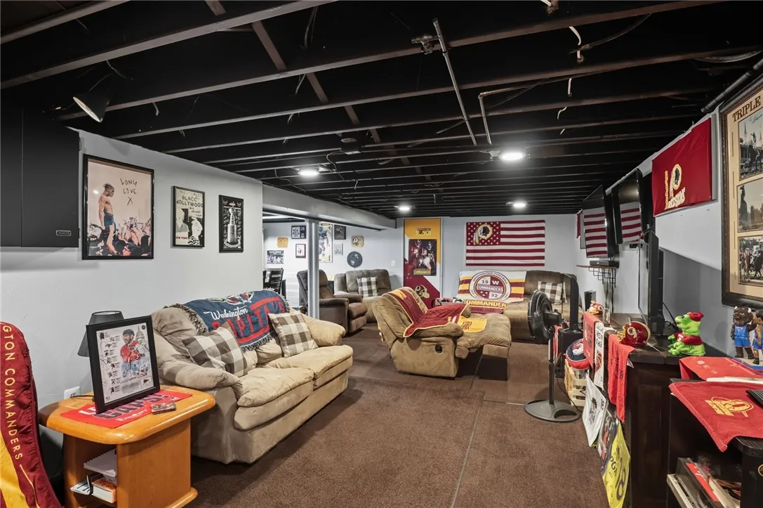 1802 Buffalo Road, Gates, New York 14624, Gates, New York 14624, 4 Bedrooms Bedrooms, 8 Rooms Rooms,2 BathroomsBathrooms,Residential,For Sale,1802 Buffalo Road, Gates, New York 14624,0,R1638480