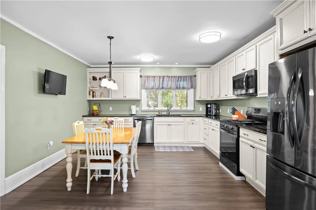 1685 Lakeville Road, Avon, New York 14414, Avon, New York 14414, 4 Bedrooms Bedrooms, 12 Rooms Rooms,2 BathroomsBathrooms,Residential,For Sale,1685 Lakeville Road, Avon, New York 14414,0,R1637861