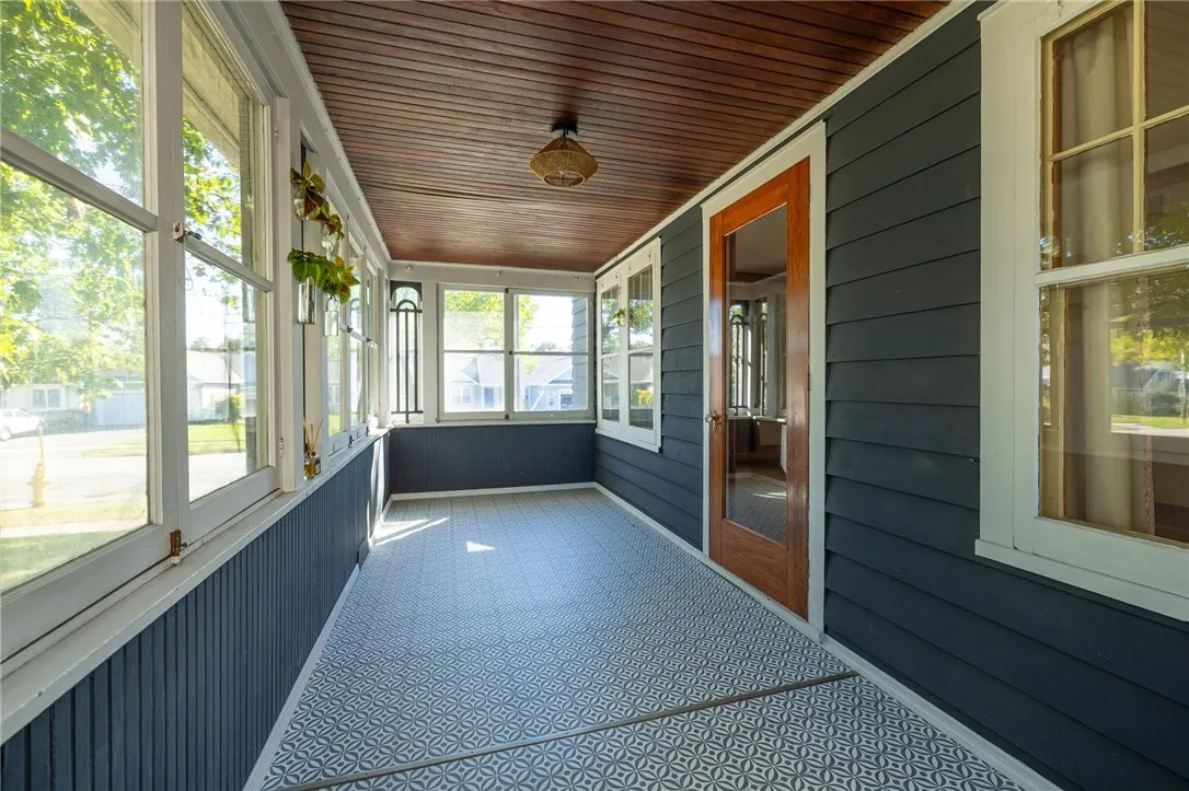 285 Collingwood Drive, Rochester, New York 14621, Rochester, New York 14621, 4 Bedrooms Bedrooms, 9 Rooms Rooms,1 BathroomBathrooms,Residential,For Sale,285 Collingwood Drive, Rochester, New York 14621,0,R1637001