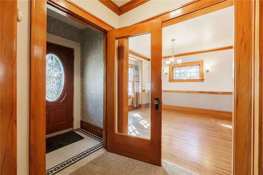 285 Collingwood Drive, Rochester, New York 14621, Rochester, New York 14621, 4 Bedrooms Bedrooms, 9 Rooms Rooms,1 BathroomBathrooms,Residential,For Sale,285 Collingwood Drive, Rochester, New York 14621,0,R1637001