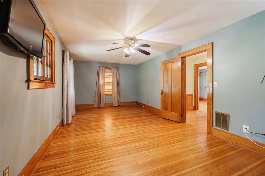 285 Collingwood Drive, Rochester, New York 14621, Rochester, New York 14621, 4 Bedrooms Bedrooms, 9 Rooms Rooms,1 BathroomBathrooms,Residential,For Sale,285 Collingwood Drive, Rochester, New York 14621,0,R1637001