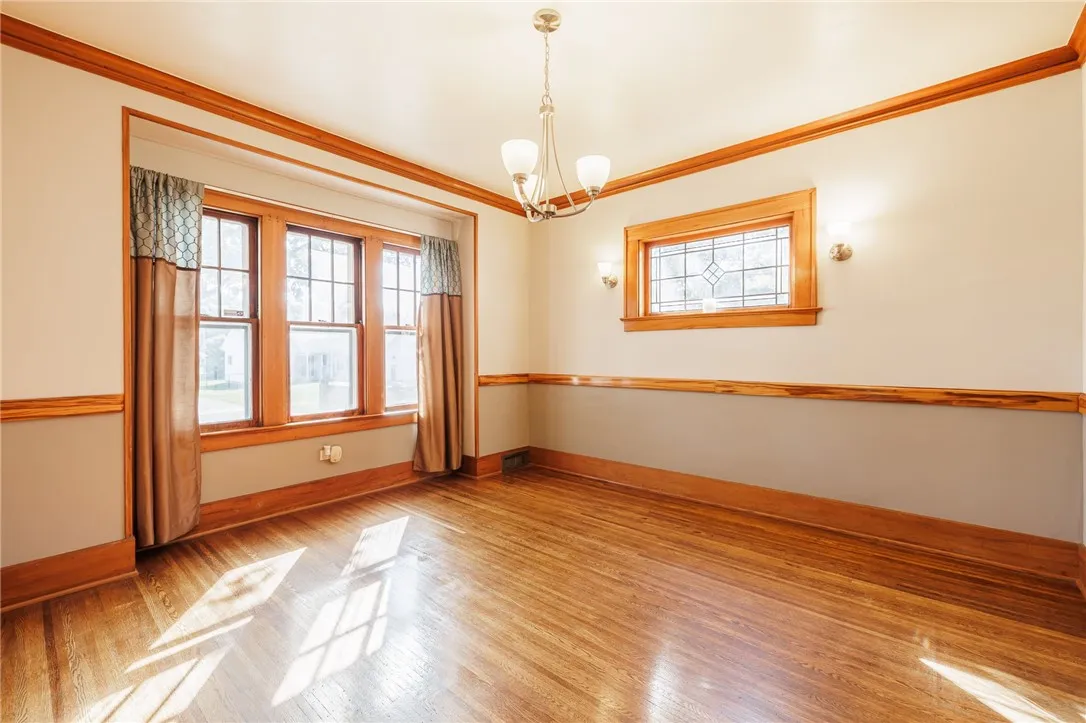 285 Collingwood Drive, Rochester, New York 14621, Rochester, New York 14621, 4 Bedrooms Bedrooms, 9 Rooms Rooms,1 BathroomBathrooms,Residential,For Sale,285 Collingwood Drive, Rochester, New York 14621,0,R1637001