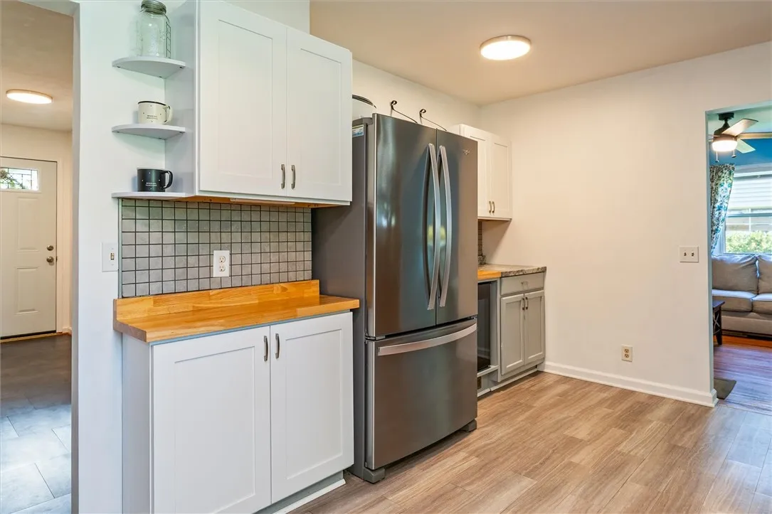 28 Indian Hill Drive, Chili, New York 14624, Chili, New York 14624, 3 Bedrooms Bedrooms, 11 Rooms Rooms,1 BathroomBathrooms,Residential,For Sale,28 Indian Hill Drive, Chili, New York 14624,0,R1637008