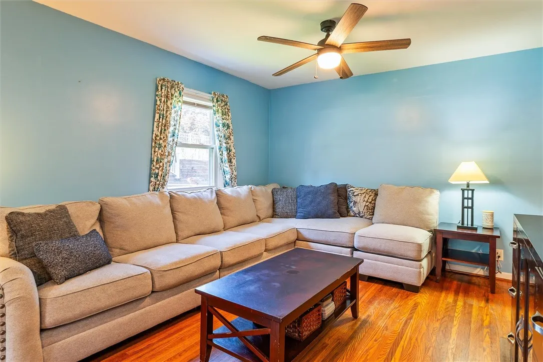 28 Indian Hill Drive, Chili, New York 14624, Chili, New York 14624, 3 Bedrooms Bedrooms, 11 Rooms Rooms,1 BathroomBathrooms,Residential,For Sale,28 Indian Hill Drive, Chili, New York 14624,0,R1637008