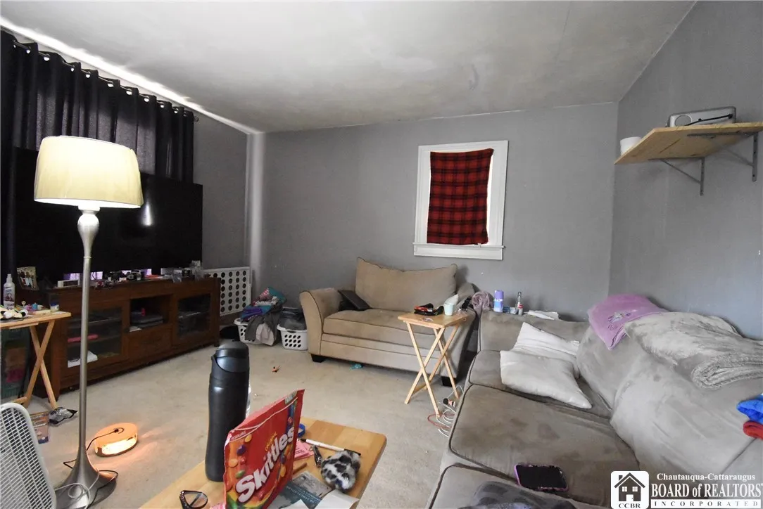 20 Meadow Lane, Jamestown, New York 14701, Jamestown, New York 14701, 5 Bedrooms Bedrooms, 9 Rooms Rooms,2 BathroomsBathrooms,Residential,For Sale,20 Meadow Lane, Jamestown, New York 14701,0,R1638513
