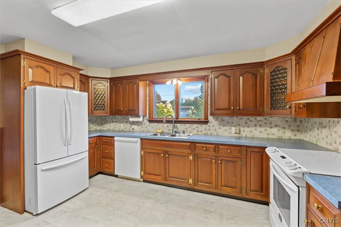 505 West High, Geddes, New York 13219, Geddes, New York 13219, 3 Bedrooms Bedrooms, 7 Rooms Rooms,2 BathroomsBathrooms,Residential,Closed,505 West High, Geddes, New York 13219,0,S1638362