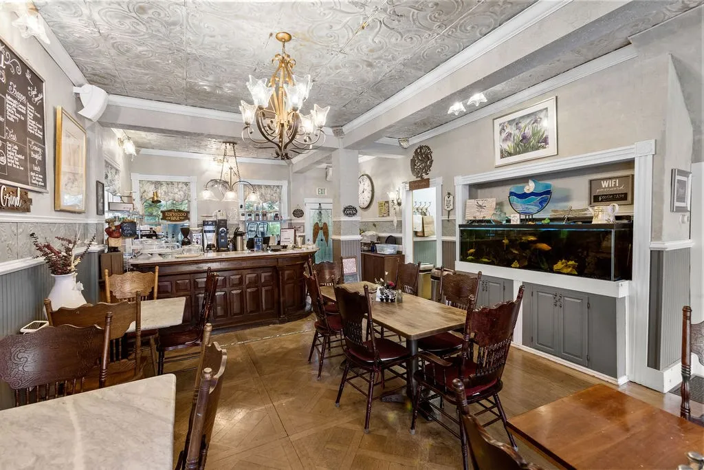 Cafe