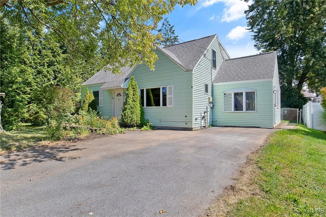 6 Grover Street, Dewitt, New York 13057, De Witt, New York 13057, 4 Bedrooms Bedrooms, 9 Rooms Rooms,1 BathroomBathrooms,Residential,For Sale,6 Grover Street, Dewitt, New York 13057,0,S1636435