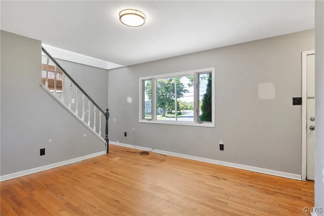 6 Grover Street, Dewitt, New York 13057, De Witt, New York 13057, 4 Bedrooms Bedrooms, 9 Rooms Rooms,1 BathroomBathrooms,Residential,For Sale,6 Grover Street, Dewitt, New York 13057,0,S1636435