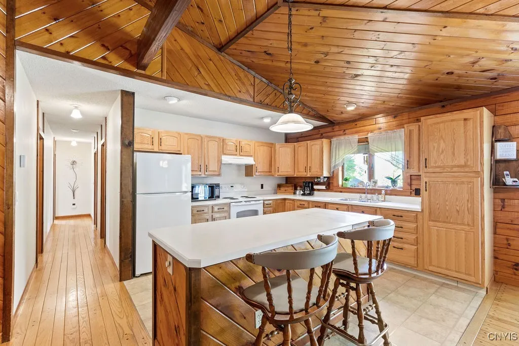 286 Northland Drive, Hastings, New York 13036, Hastings, New York 13036, 4 Bedrooms Bedrooms, 7 Rooms Rooms,2 BathroomsBathrooms,Residential,For Sale,286 Northland Drive, Hastings, New York 13036,0,S1637733