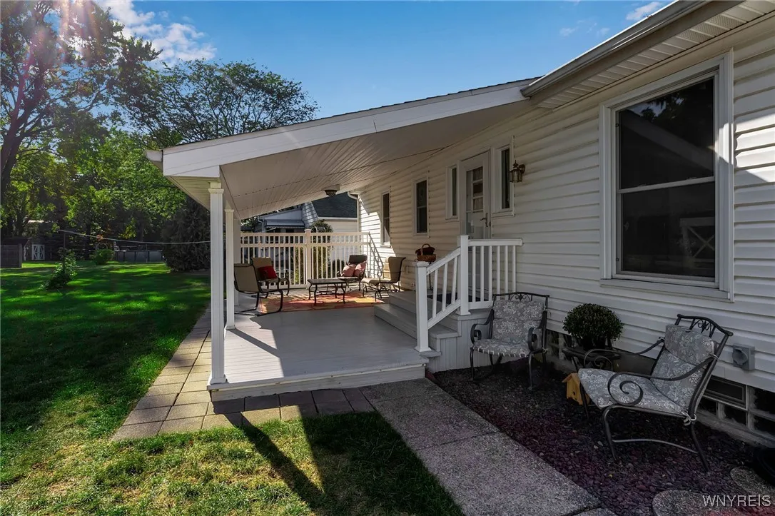662 Cayuga Drive, Lewiston, New York 14092, Lewiston, New York 14092, 2 Bedrooms Bedrooms, 4 Rooms Rooms,2 BathroomsBathrooms,Residential,Closed,662 Cayuga Drive, Lewiston, New York 14092,0,B1638085