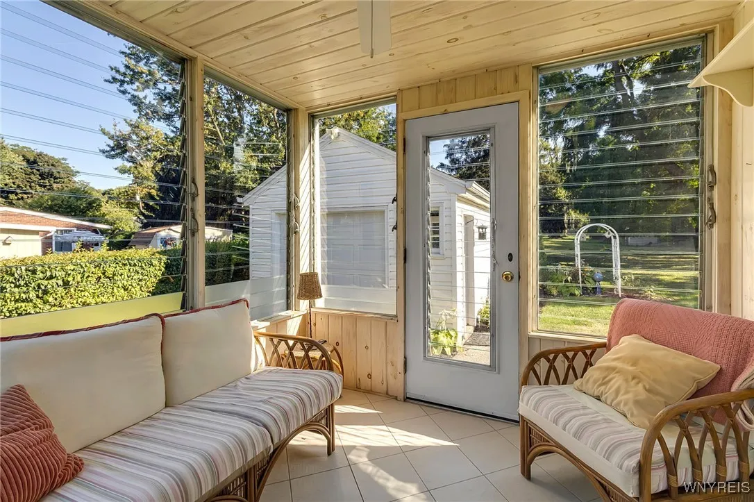 662 Cayuga Drive, Lewiston, New York 14092, Lewiston, New York 14092, 2 Bedrooms Bedrooms, 4 Rooms Rooms,2 BathroomsBathrooms,Residential,Closed,662 Cayuga Drive, Lewiston, New York 14092,0,B1638085