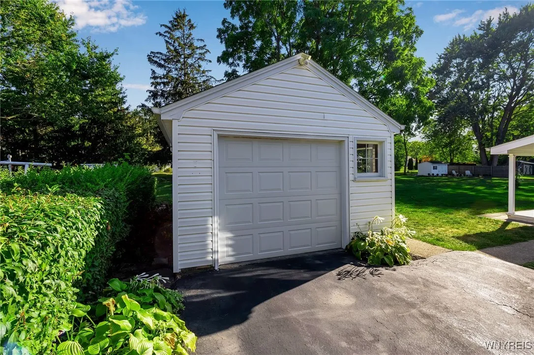 662 Cayuga Drive, Lewiston, New York 14092, Lewiston, New York 14092, 2 Bedrooms Bedrooms, 4 Rooms Rooms,2 BathroomsBathrooms,Residential,Closed,662 Cayuga Drive, Lewiston, New York 14092,0,B1638085