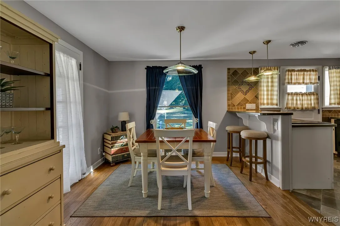 662 Cayuga Drive, Lewiston, New York 14092, Lewiston, New York 14092, 2 Bedrooms Bedrooms, 4 Rooms Rooms,2 BathroomsBathrooms,Residential,Closed,662 Cayuga Drive, Lewiston, New York 14092,0,B1638085