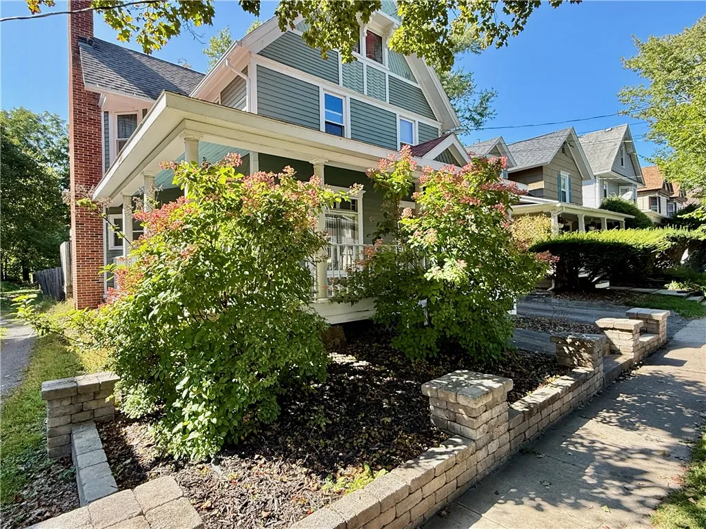 29 East Street, Oneonta, New York 13820, Oneonta, New York 13820, 4 Bedrooms Bedrooms, 9 Rooms Rooms,2 BathroomsBathrooms,Residential,For Sale,29 East Street, Oneonta, New York 13820,0,R1637254