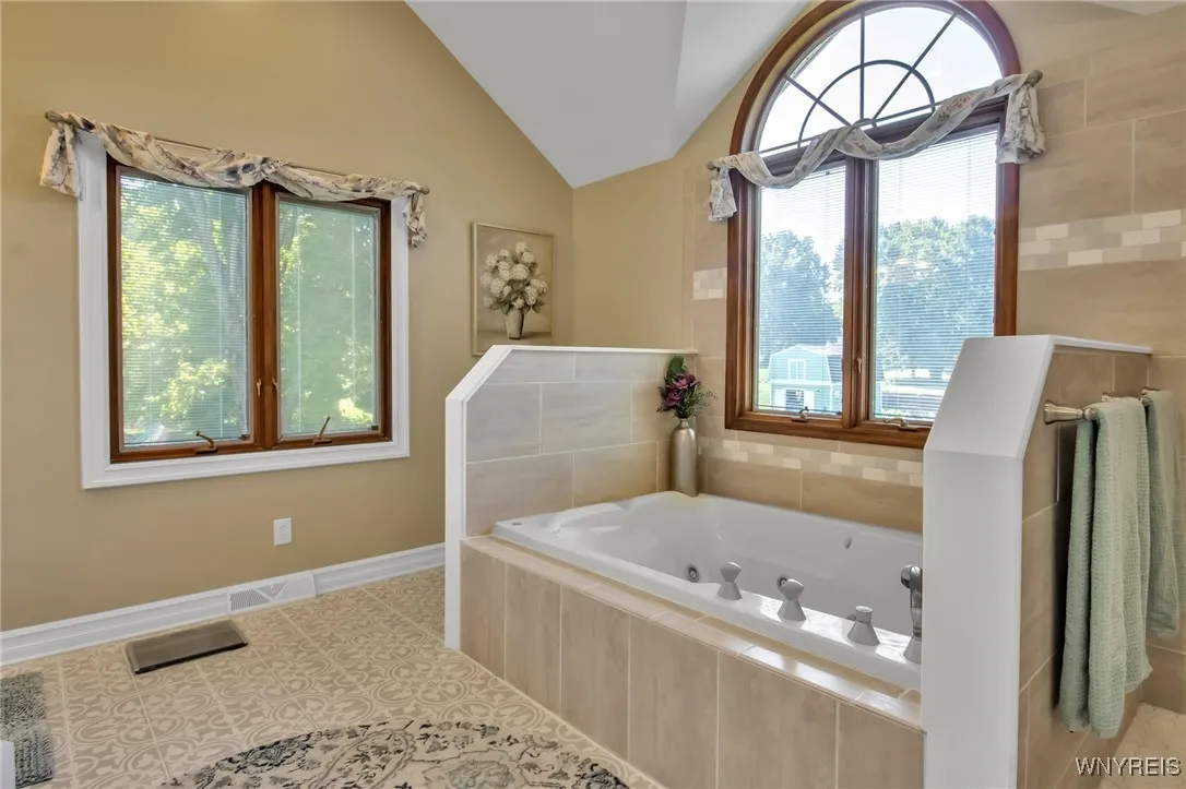 Jet Tub