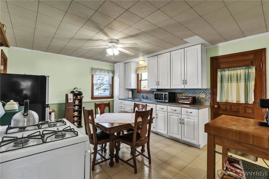 6257 Mann Road, Royalton, New York 14001, Royalton, New York 14001, 3 Bedrooms Bedrooms, 6 Rooms Rooms,1 BathroomBathrooms,Residential,For Sale,6257 Mann Road, Royalton, New York 14001,0,B1636693