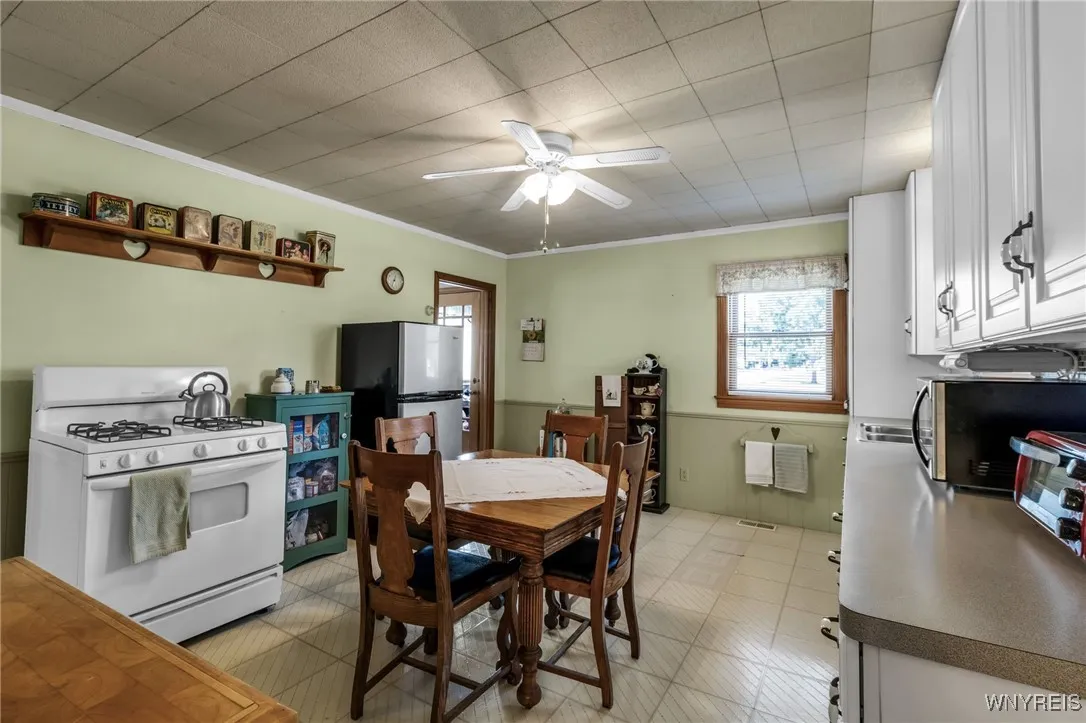 6257 Mann Road, Royalton, New York 14001, Royalton, New York 14001, 3 Bedrooms Bedrooms, 6 Rooms Rooms,1 BathroomBathrooms,Residential,For Sale,6257 Mann Road, Royalton, New York 14001,0,B1636693