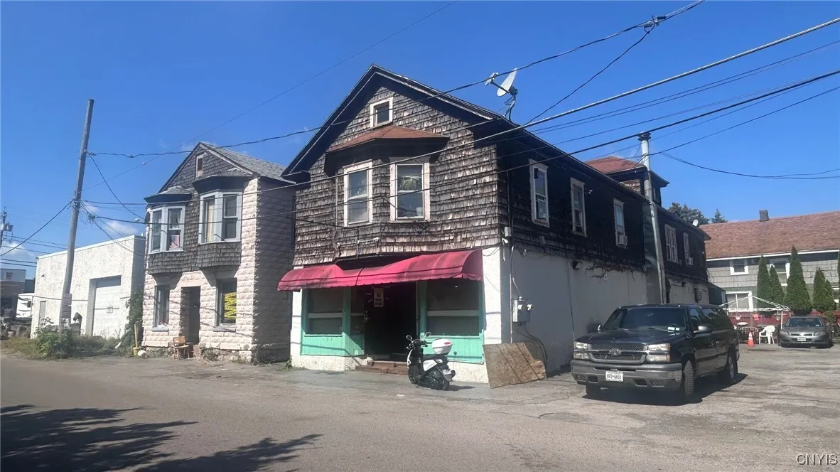 103 Galster Avenue, Salina, New York 13206, Salina, New York 13206, 6 Bedrooms Bedrooms, ,2 BathroomsBathrooms,Residential,For Sale,103 Galster Avenue, Salina, New York 13206,0,S1636697