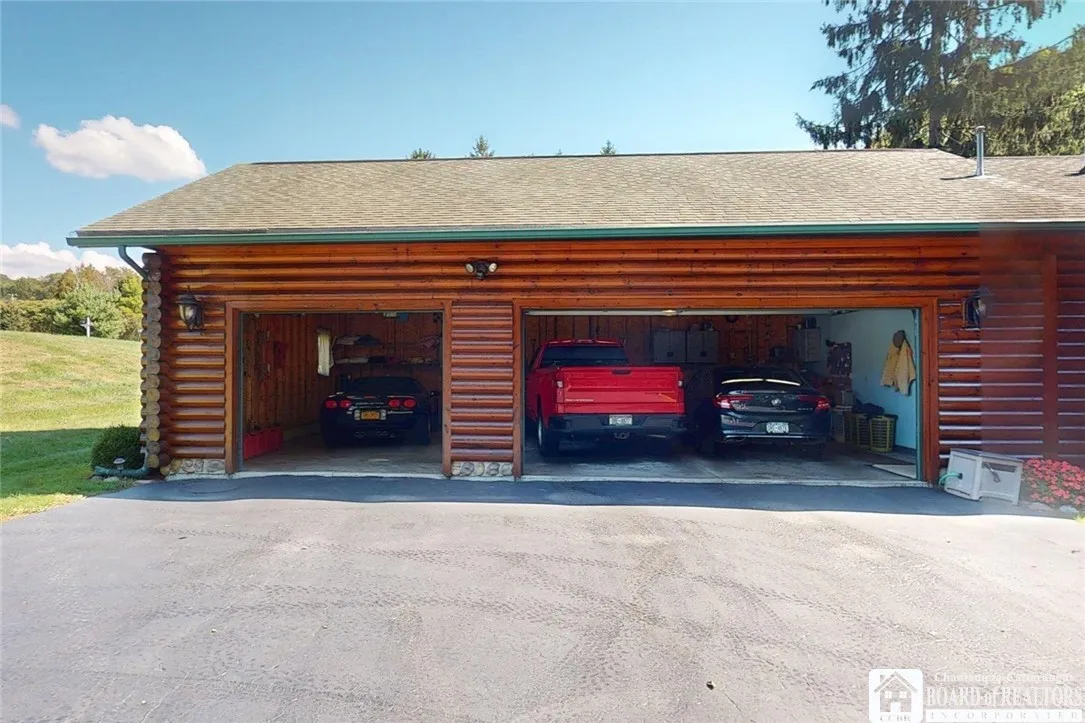 3 car garage