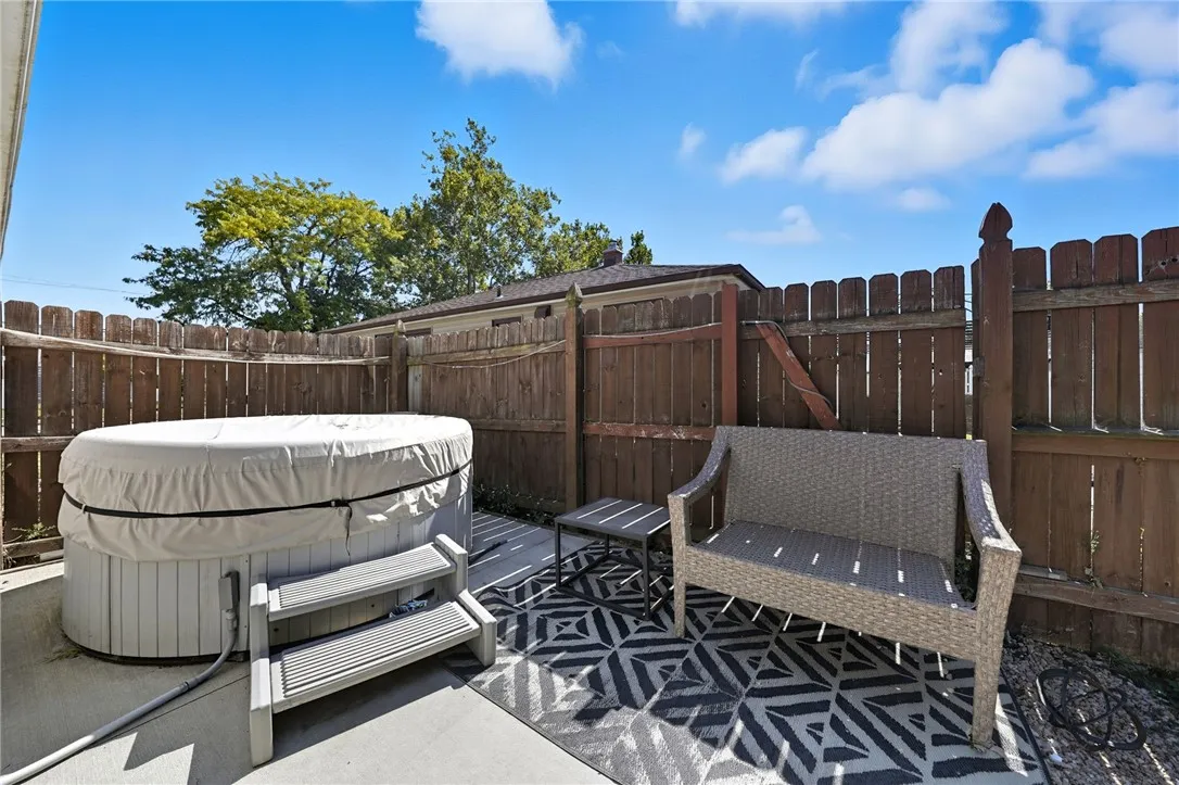 1284 92nd Street, Niagara Falls, New York 14304, Niagara Falls, New York 14304, 3 Bedrooms Bedrooms, 5 Rooms Rooms,2 BathroomsBathrooms,Residential,For Sale,1284 92nd Street, Niagara Falls, New York 14304,0,R1638309