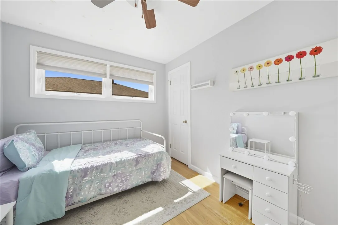 1284 92nd Street, Niagara Falls, New York 14304, Niagara Falls, New York 14304, 3 Bedrooms Bedrooms, 5 Rooms Rooms,2 BathroomsBathrooms,Residential,For Sale,1284 92nd Street, Niagara Falls, New York 14304,0,R1638309