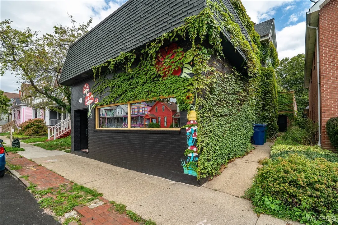 41 Elmwood Avenue, Buffalo, New York 14201, Buffalo, New York 14201, 2 Bedrooms Bedrooms, ,2 BathroomsBathrooms,Residential,For Sale,41 Elmwood Avenue, Buffalo, New York 14201,0,B1638237