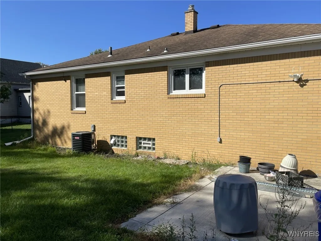 133 Halstead Ave Avenue, Cheektowaga, New York 142, Cheektowaga, New York 14212, 3 Bedrooms Bedrooms, 6 Rooms Rooms,1 BathroomBathrooms,Residential,For Sale,133 Halstead Ave Avenue, Cheektowaga, New York 142,0,B1638444
