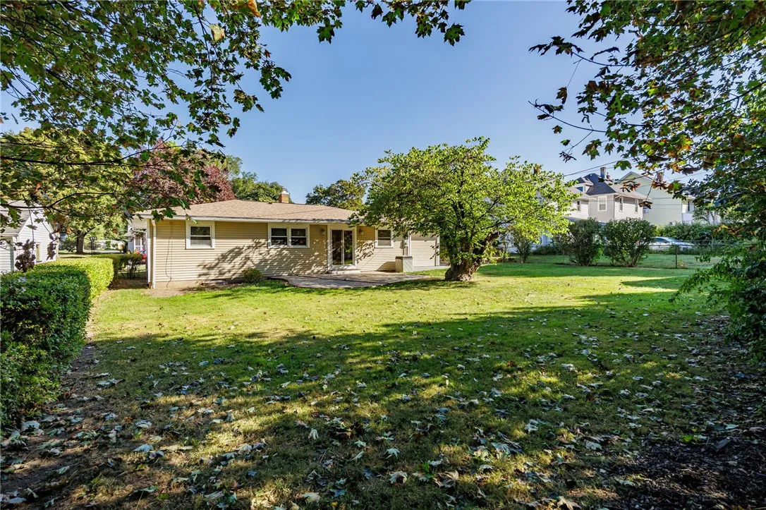 25 Maplehurst Road, Irondequoit, New York 14617, Irondequoit, New York 14617, 3 Bedrooms Bedrooms, 5 Rooms Rooms,1 BathroomBathrooms,Residential,For Sale,25 Maplehurst Road, Irondequoit, New York 14617,0,R1633928
