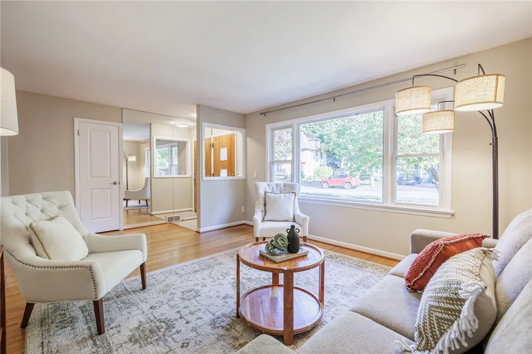 25 Maplehurst Road, Irondequoit, New York 14617, Irondequoit, New York 14617, 3 Bedrooms Bedrooms, 5 Rooms Rooms,1 BathroomBathrooms,Residential,For Sale,25 Maplehurst Road, Irondequoit, New York 14617,0,R1633928